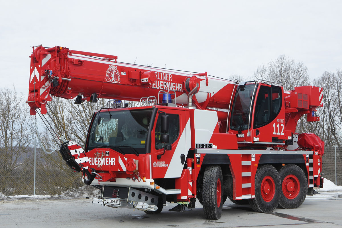 пожарный автокран 50 тонн Либхер